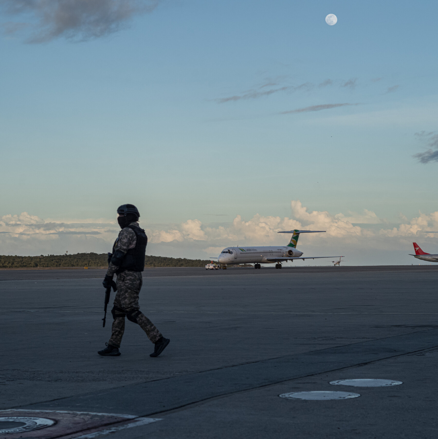 U.S. and Venezuela Jam Caribbean GPS Signals to Thwart Attacks, Raising Flight Hazard