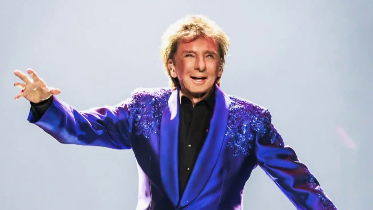 Barry Manilow announces lung cancer diagnosis