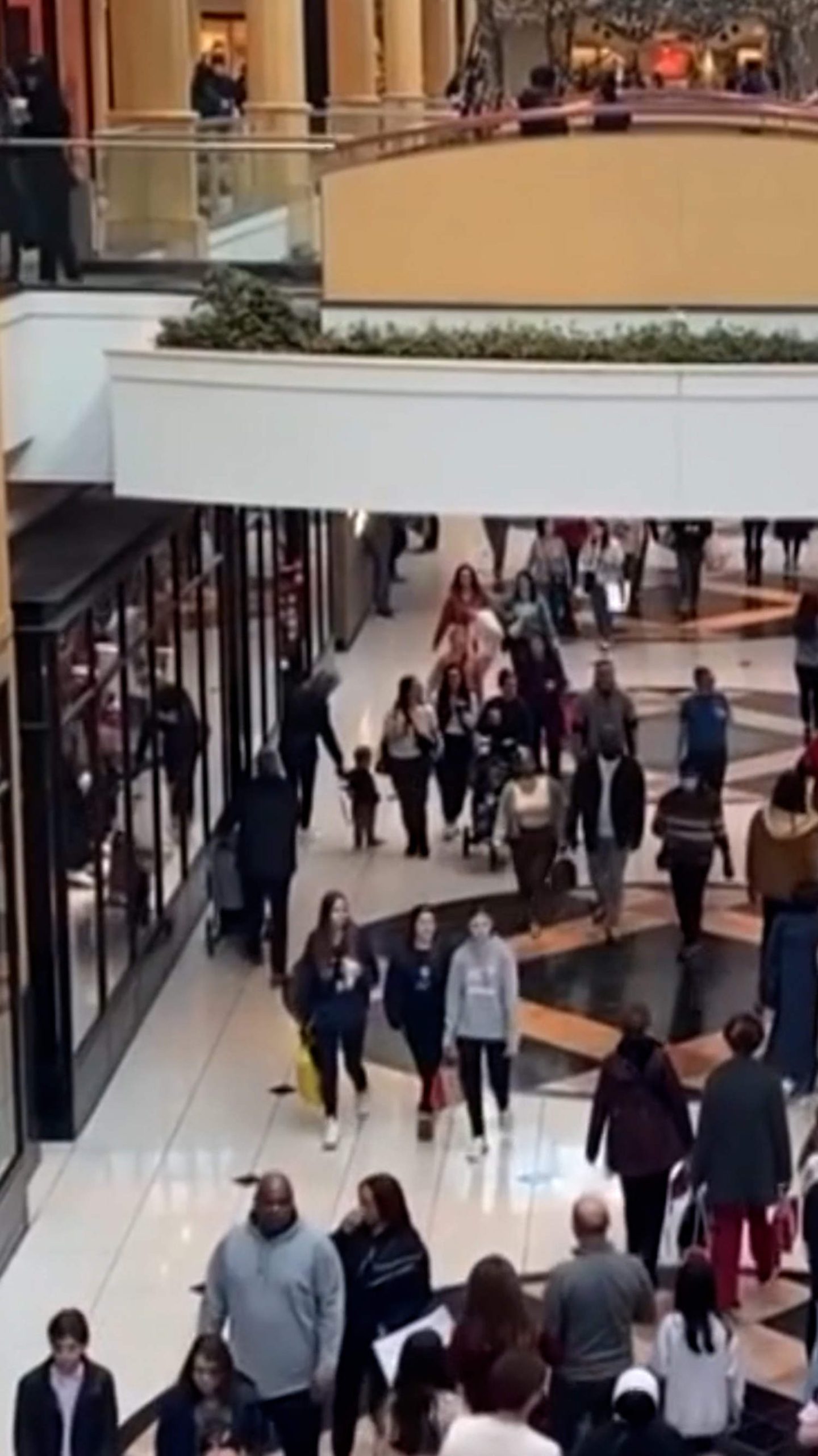 Economy saw 4.3% jump in late summer spending surge