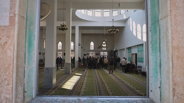 8 dead, 18 wounded in Syria mosque bombing