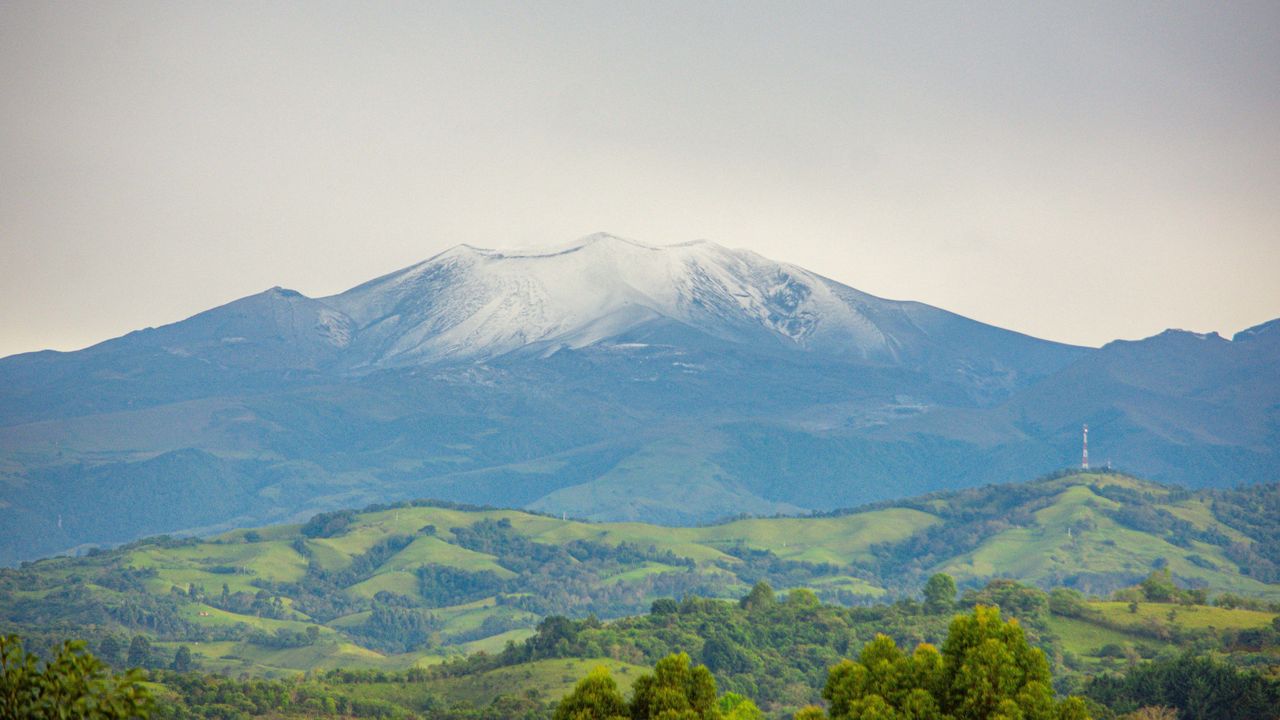 Coconucos volcanic chain: Colombia’s stunning cluster of volcanoes, lost in an otherworldly landscape