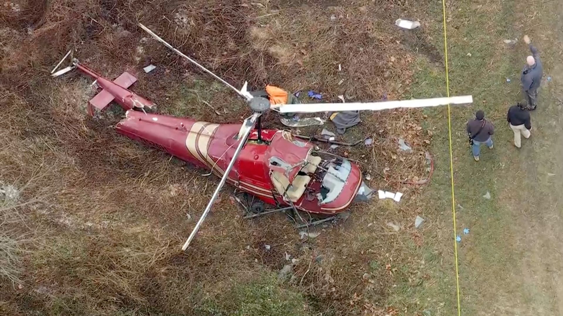 One killed in mid-air helicopter crash