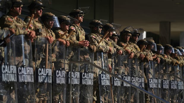 Trump says he’s pausing efforts to send National Guard to Chicago, L.A. and Portland