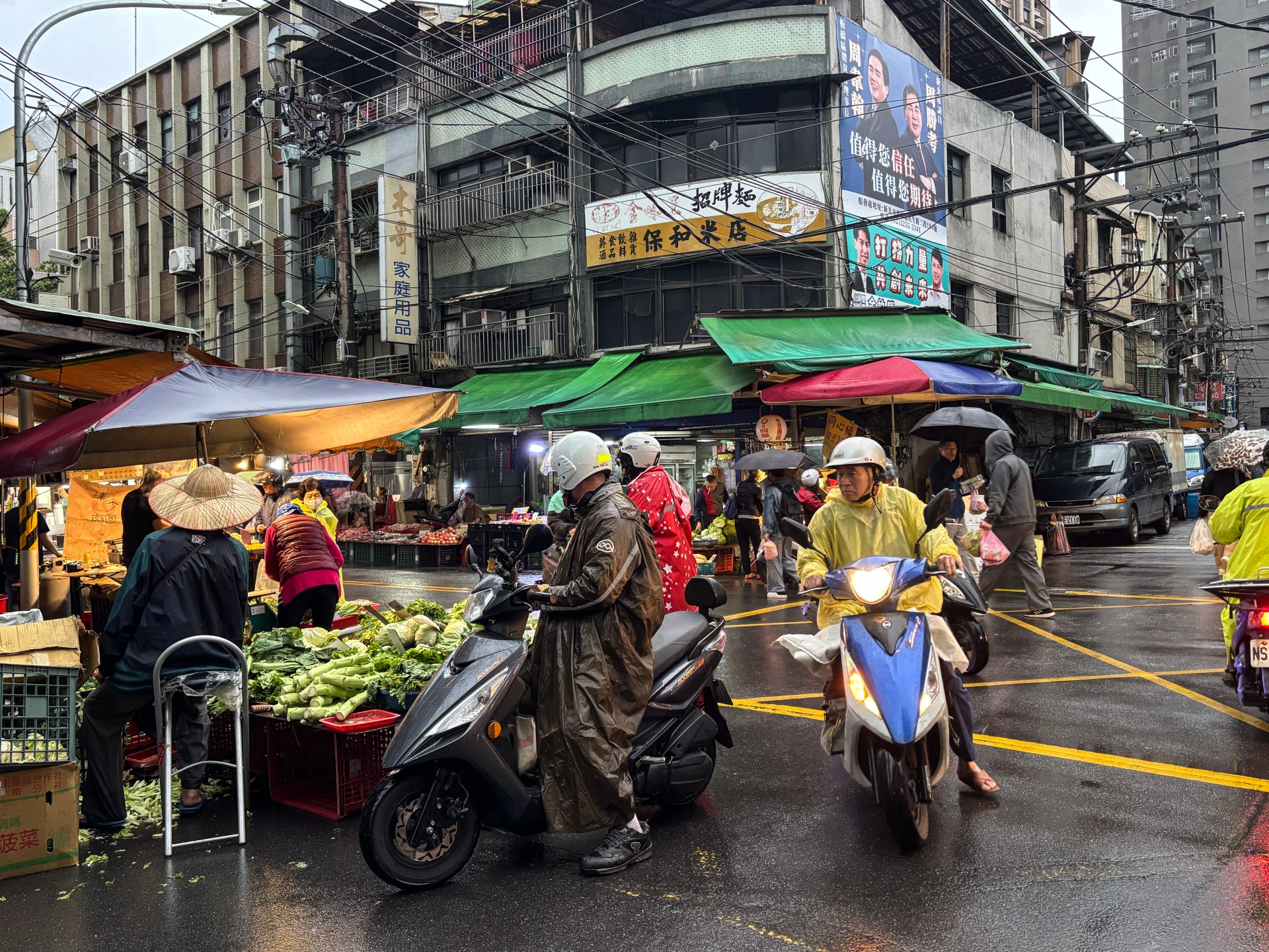‘We’re not scared’: Life in Taiwan goes on amid major Chinese war games