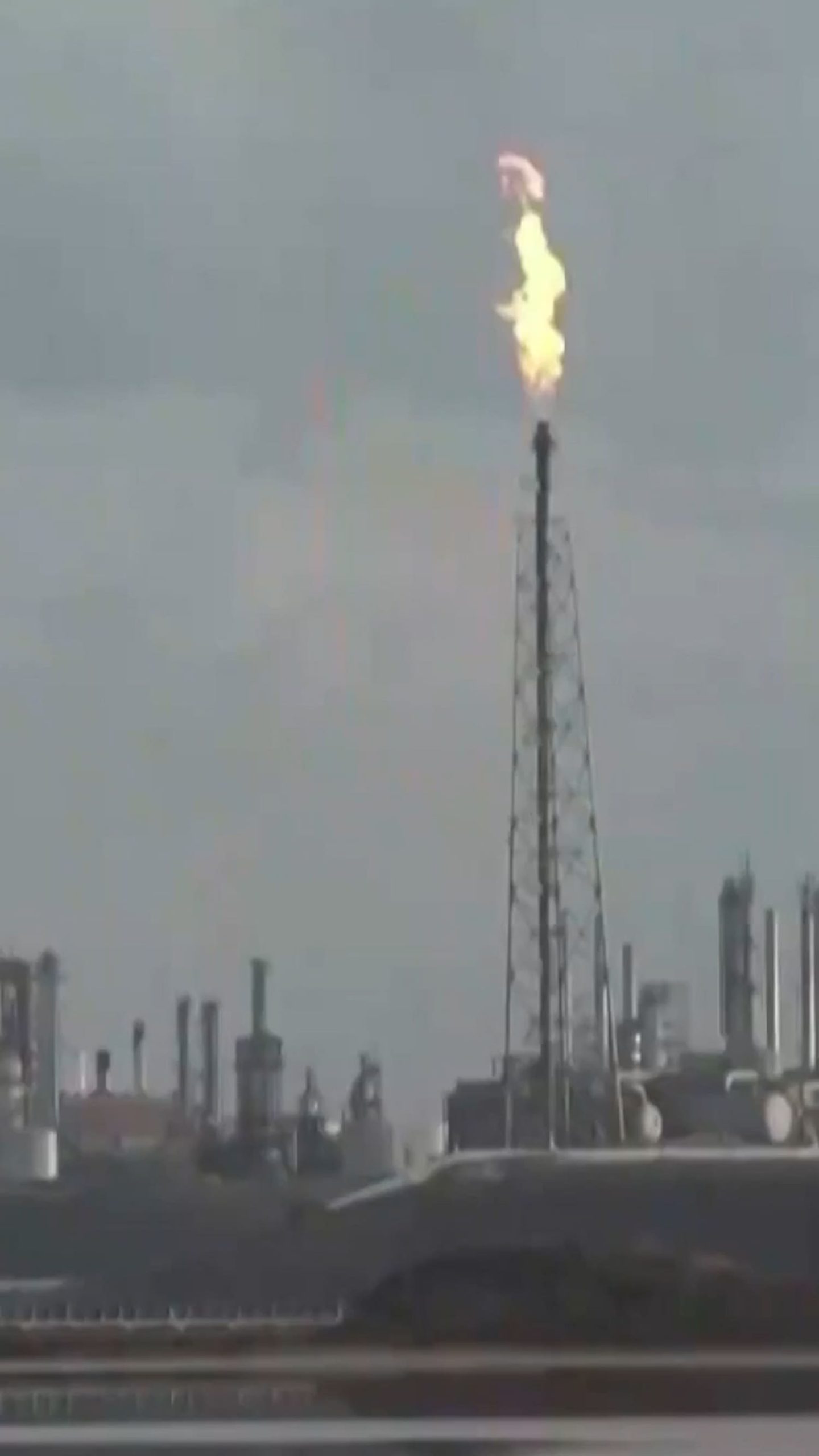 Venezuela to turn over up to 50 million barrels of oil