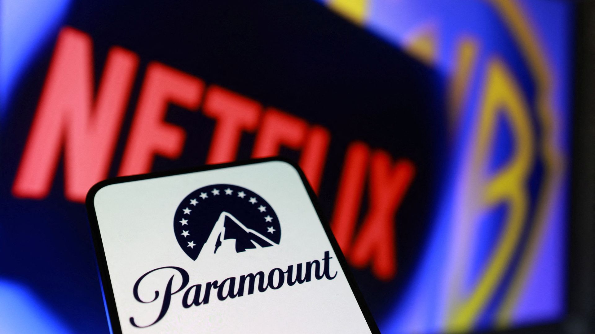 New twist in Netflix-Paramount bidding war for Warner Bros