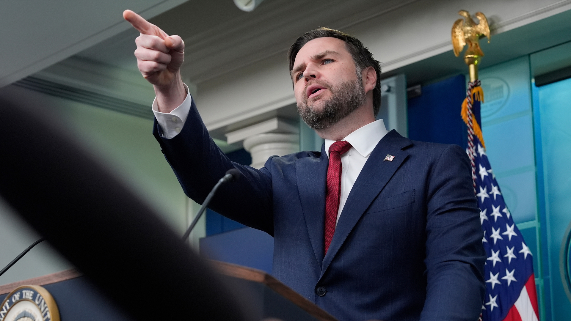 Vance defends ICE agent, calls media coverage ‘absolute disgrace’