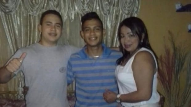 Trump prioritizing Venezuelan oil over lives of political prisoners, says mother of 2 jailed sons