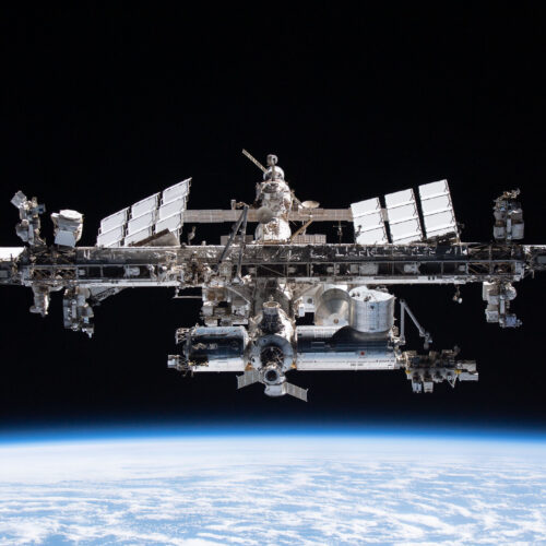 NASA orders “controlled medical evacuation” from the International Space Station
