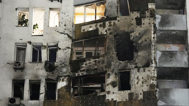 Russia fires Oreshnik hypersonic missile, with attacks on Ukraine killing at least 4