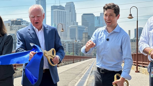 U.S. Justice Department probing Minnesota Gov. Tim Walz, Minneapolis Mayor Jacob Frey over ICE raid comments