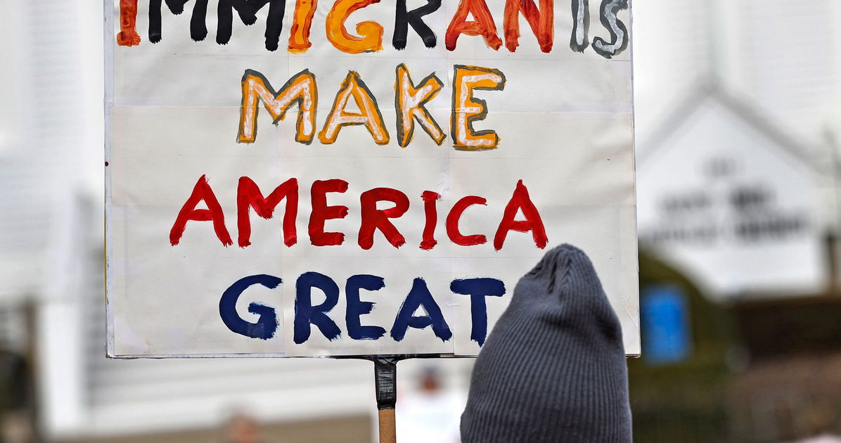 Polls show most Americans despise ICE: “ICE and Trump are losing the argument”