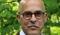 Vermont lawmaker launches new bill to investigate UFOs eerily looming in the sky