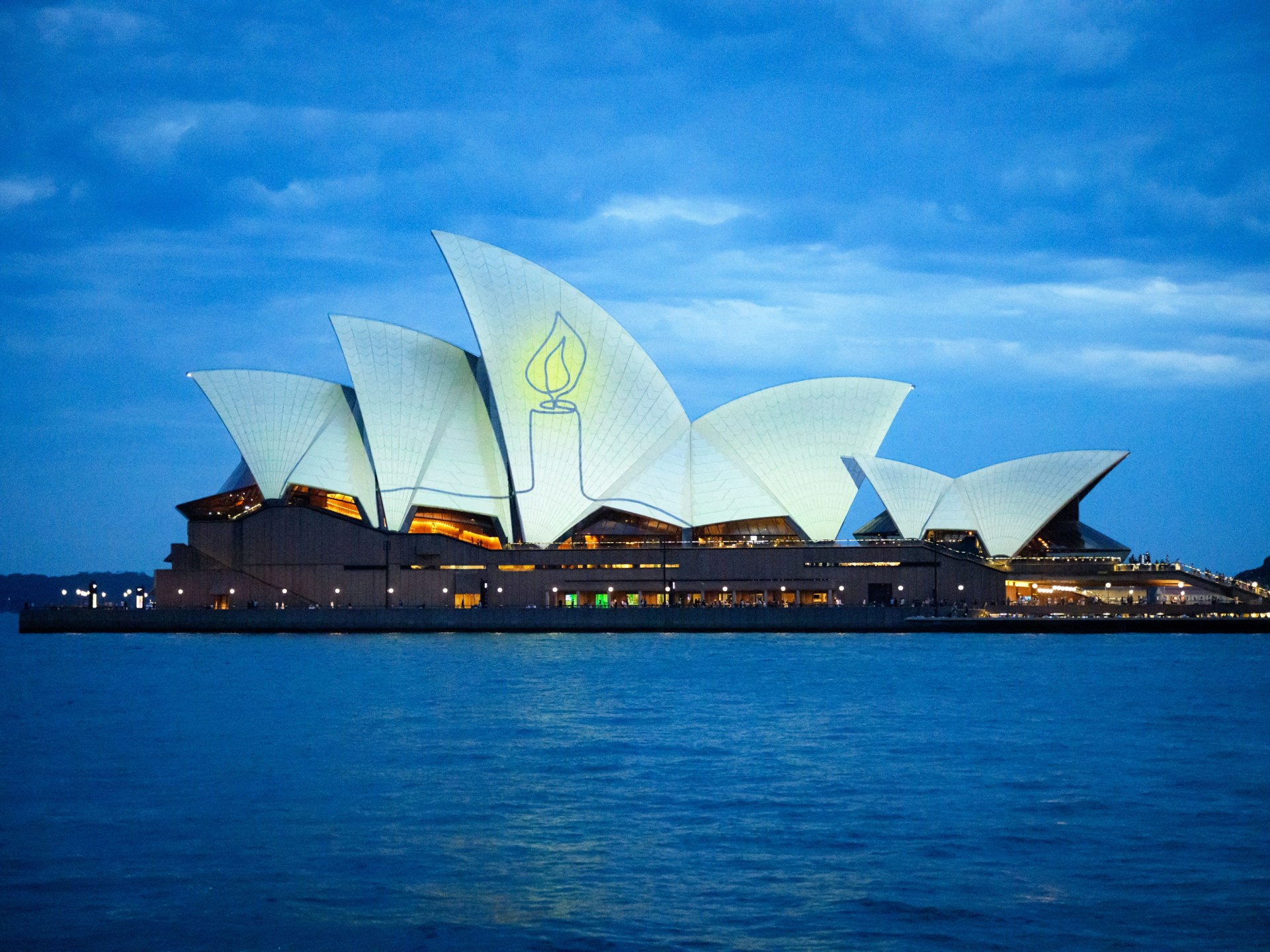 Australia observes day of mourning for victims of Bondi Beach mass shooting