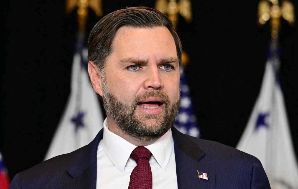 Did Vance say an independent Canada would have its own currency, anthem and flag?