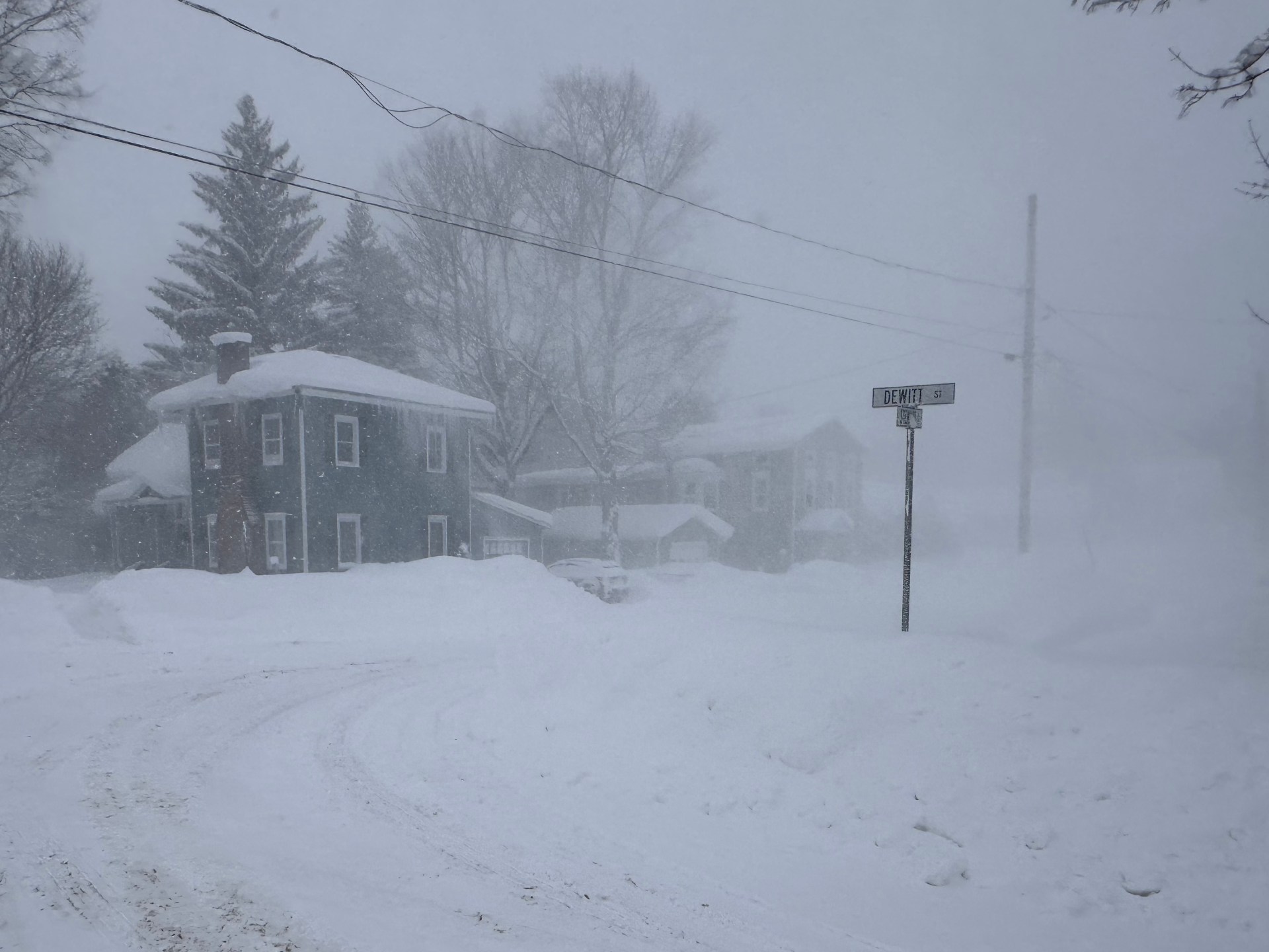 Over 8,000 flights cancelled as major winter storm bears down across US