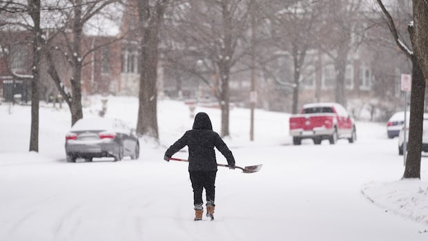 Winter storm snarls traffic, upends air travel across the U.S.