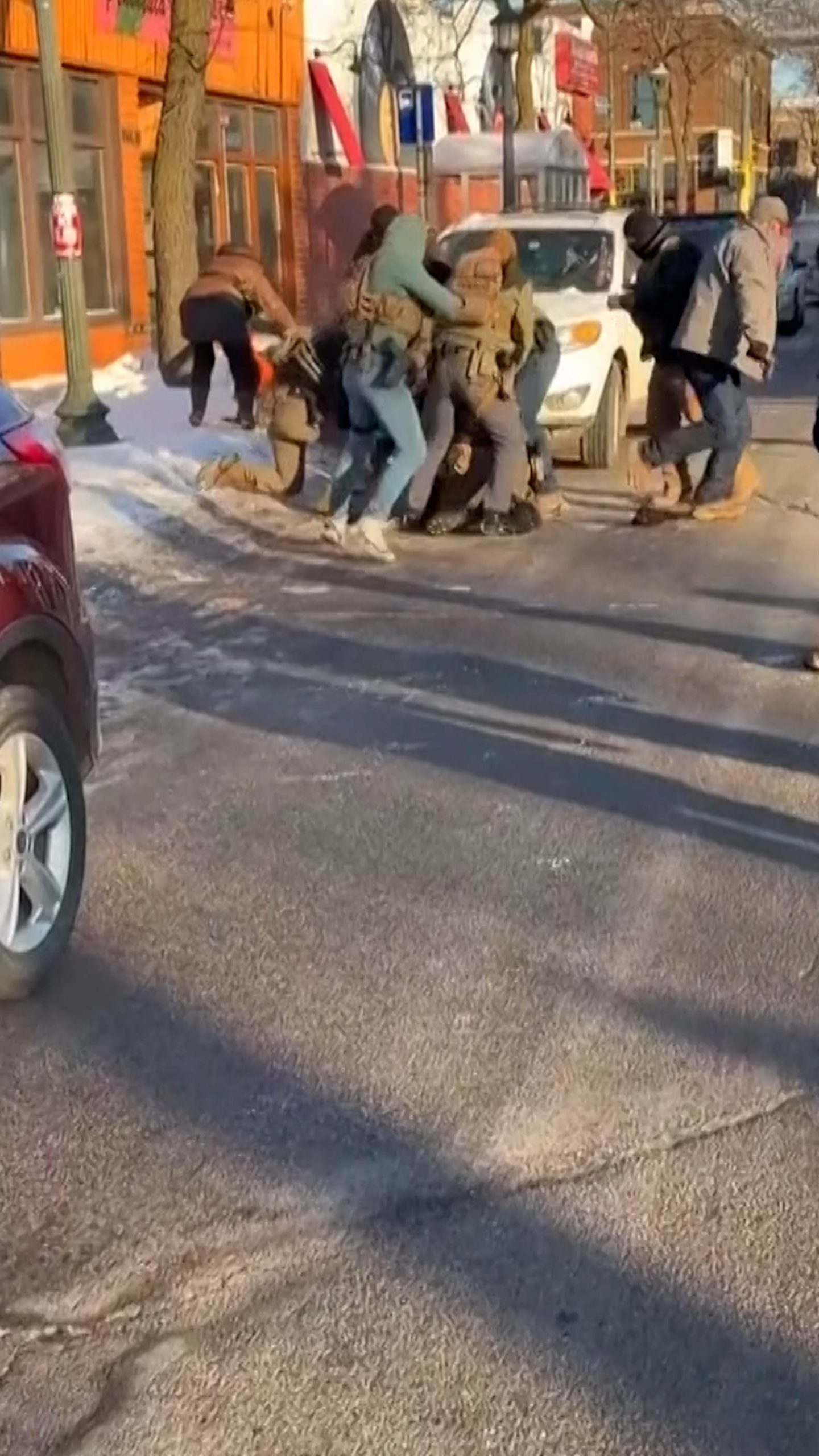 New angle shows federal agent fatally shooting man