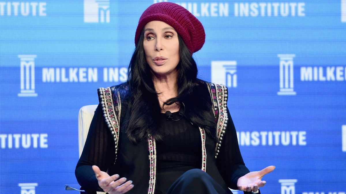 Did Cher curse Trump in 2016, saying he awakened ‘bigotry and distrust’ in America?