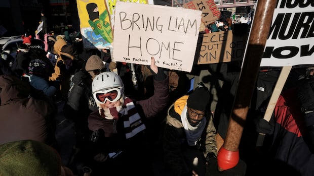 Judge temporarily bars removal of boy, 5, and father detained by immigration agents in Minnesota