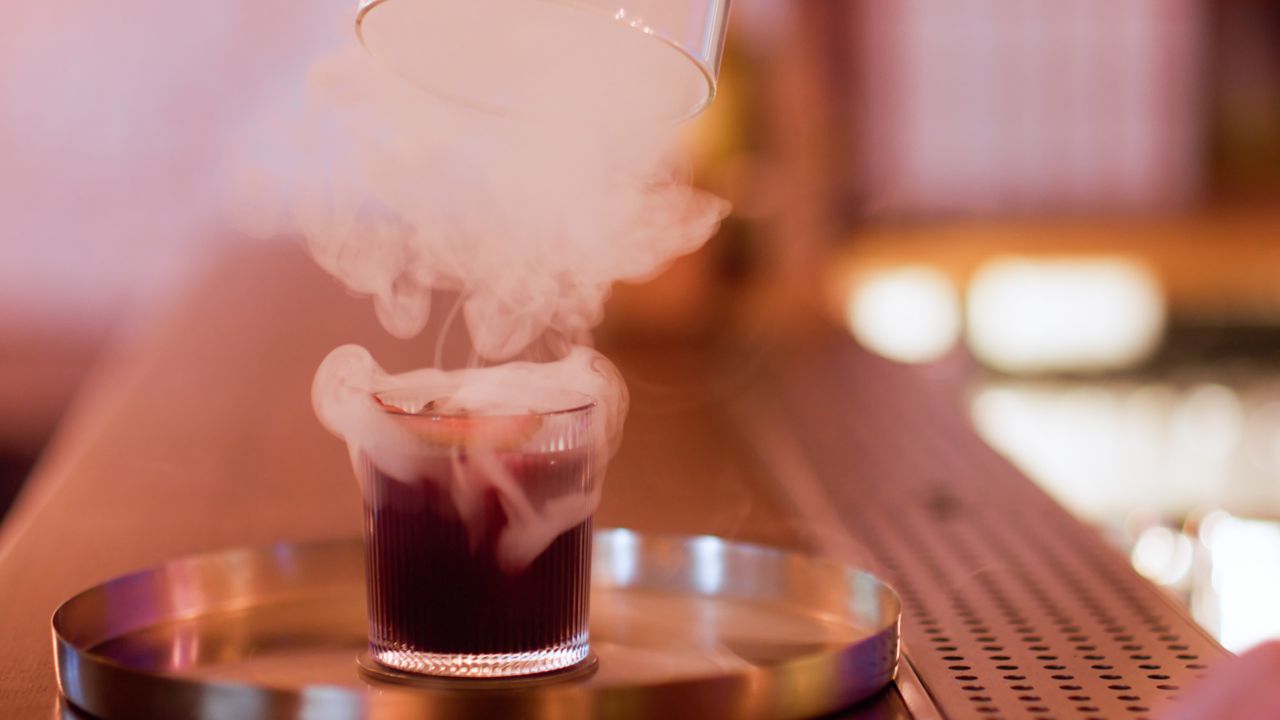 Diagnostic dilemma: Liquid-nitrogen-infused cocktail popped a man’s stomach like a balloon