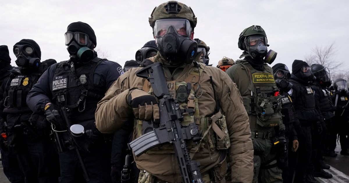 US agents involved in Alex Pretti’s killing in Minneapolis placed on leave