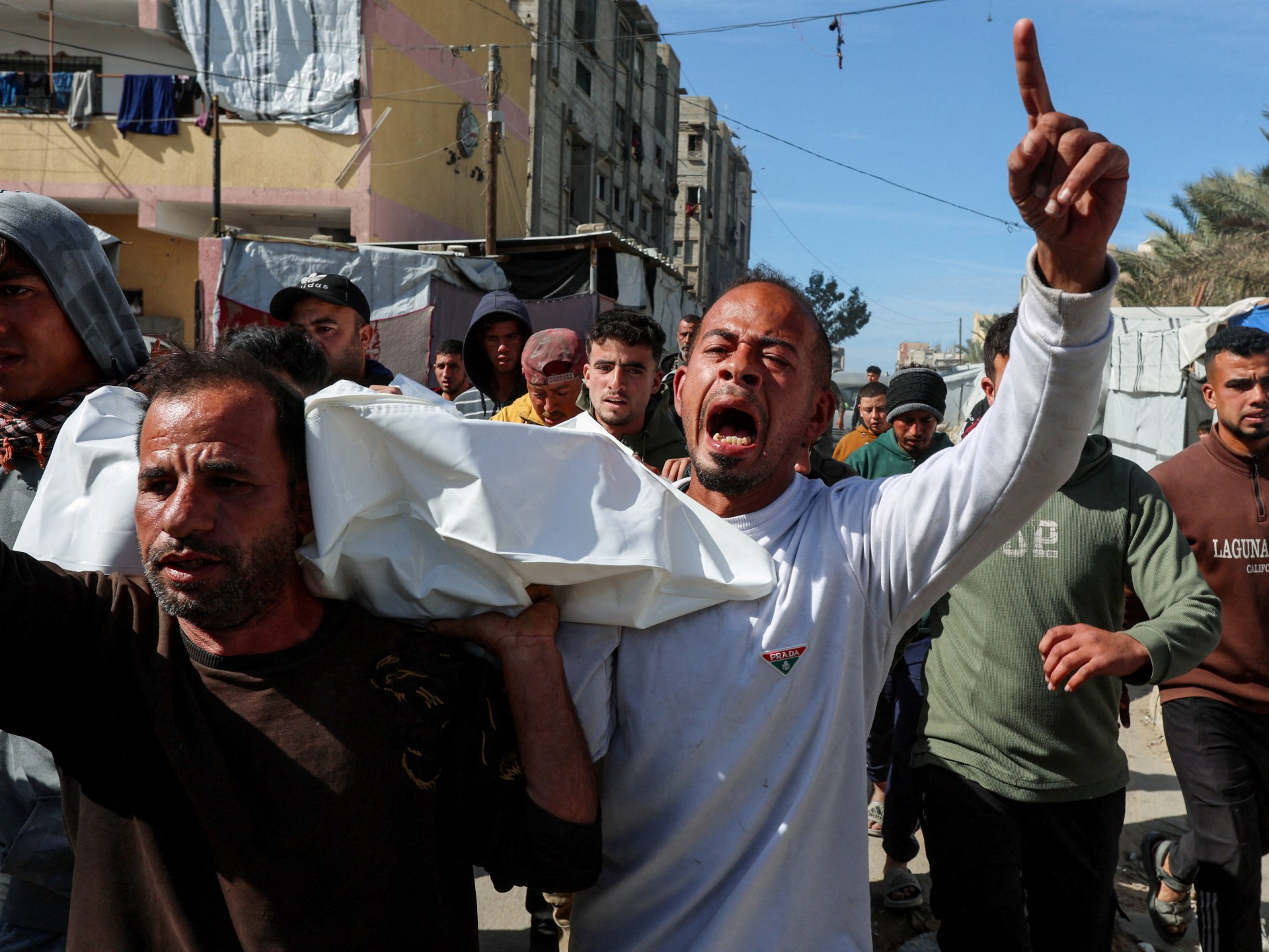 Israel hands over 15 bodies of Palestinians in last stage of captive swap