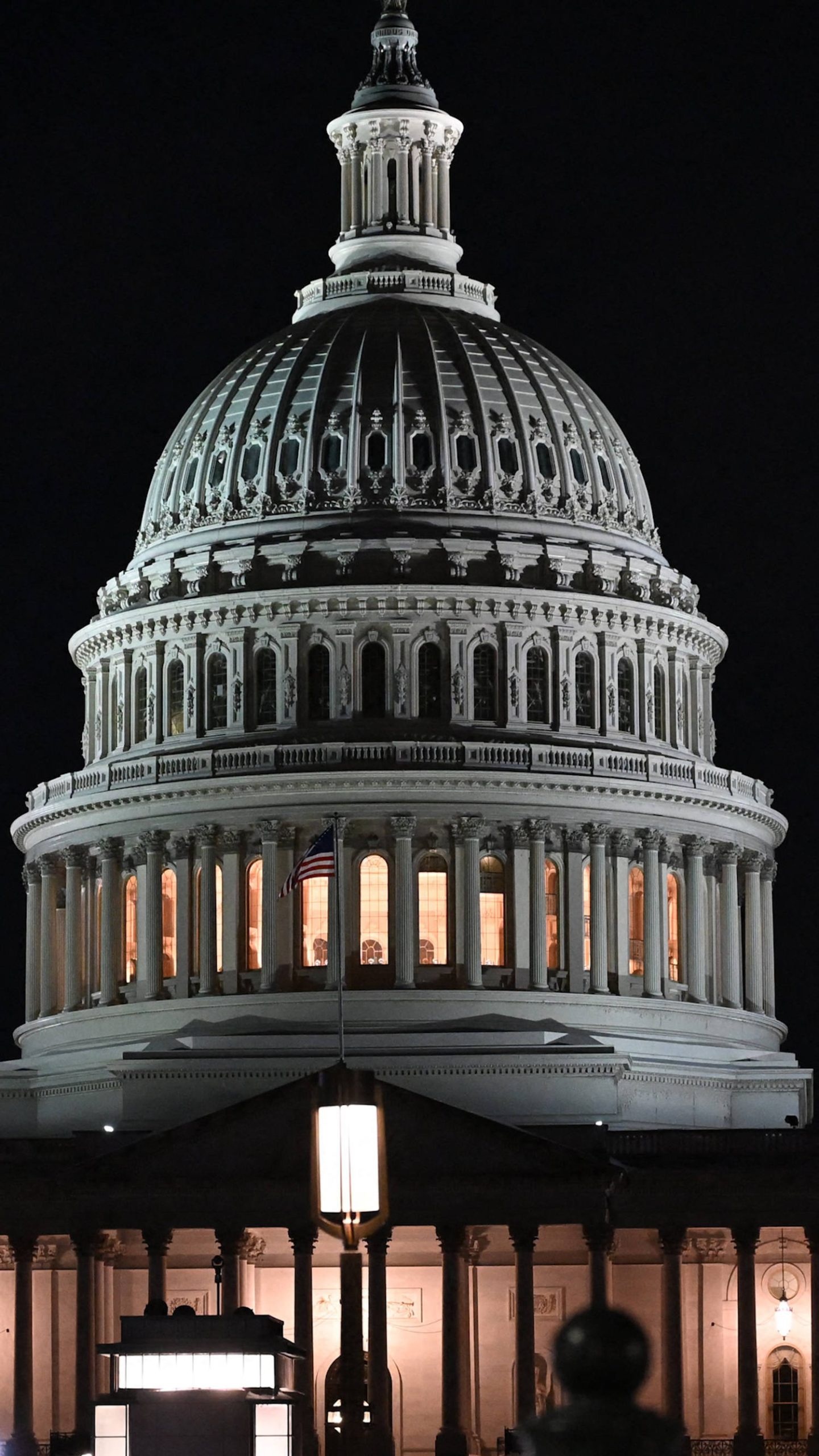 House to vote on Monday to reopen government