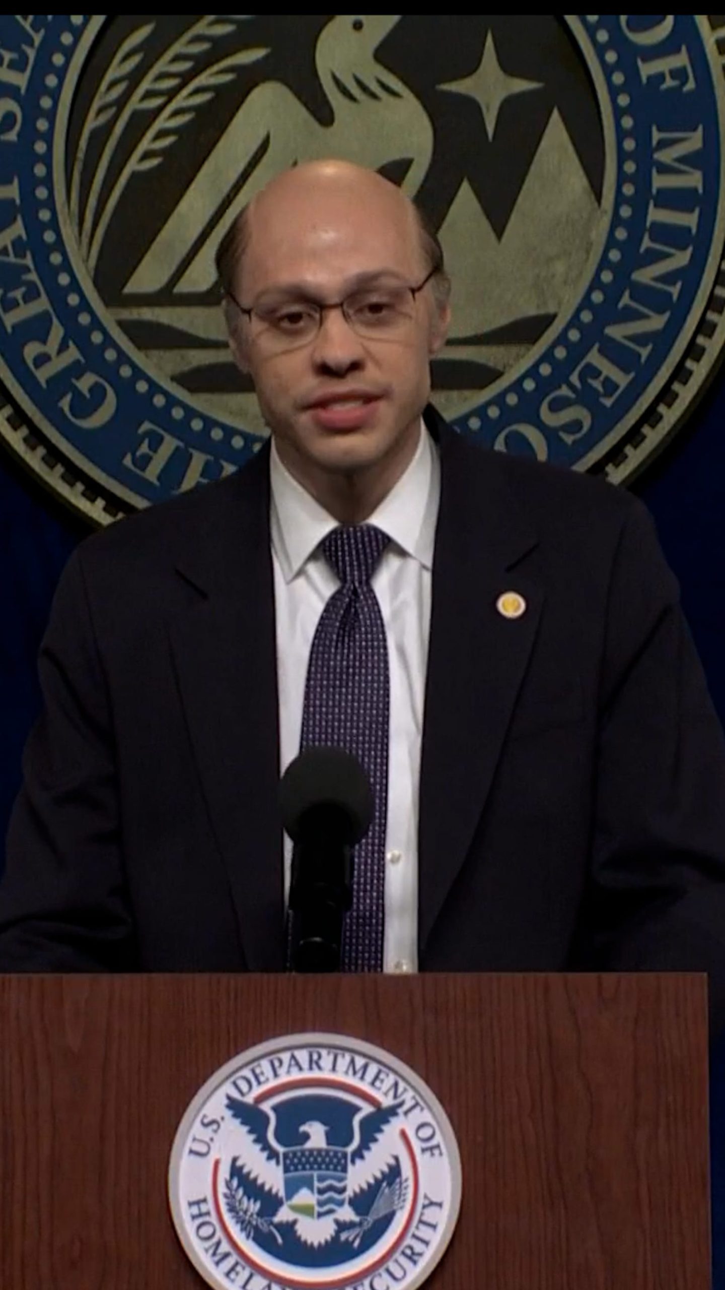 Pete Davidson portrays U.S. Border Czar on ‘SNL’