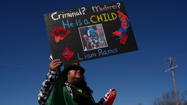 5-year-old Liam Ramos and father return to Minnesota from Texas detention facility