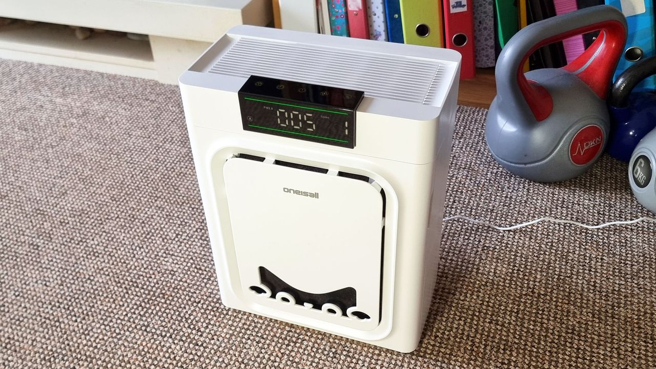 Oneisall Pet Air Purifier (PP02) review: Great value pick for dog and cat lovers
