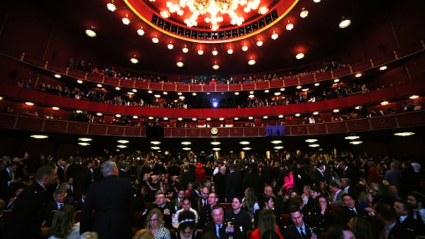 Kennedy Center to close for 2 years for renovations, Trump says, after performers backlash