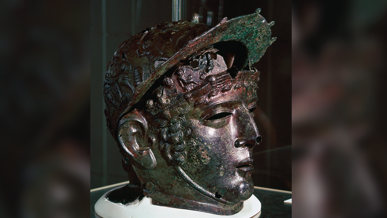 Ribchester Helmet: A rare ‘face mask’ helmet worn by a Roman cavalry officer 1,900 years ago