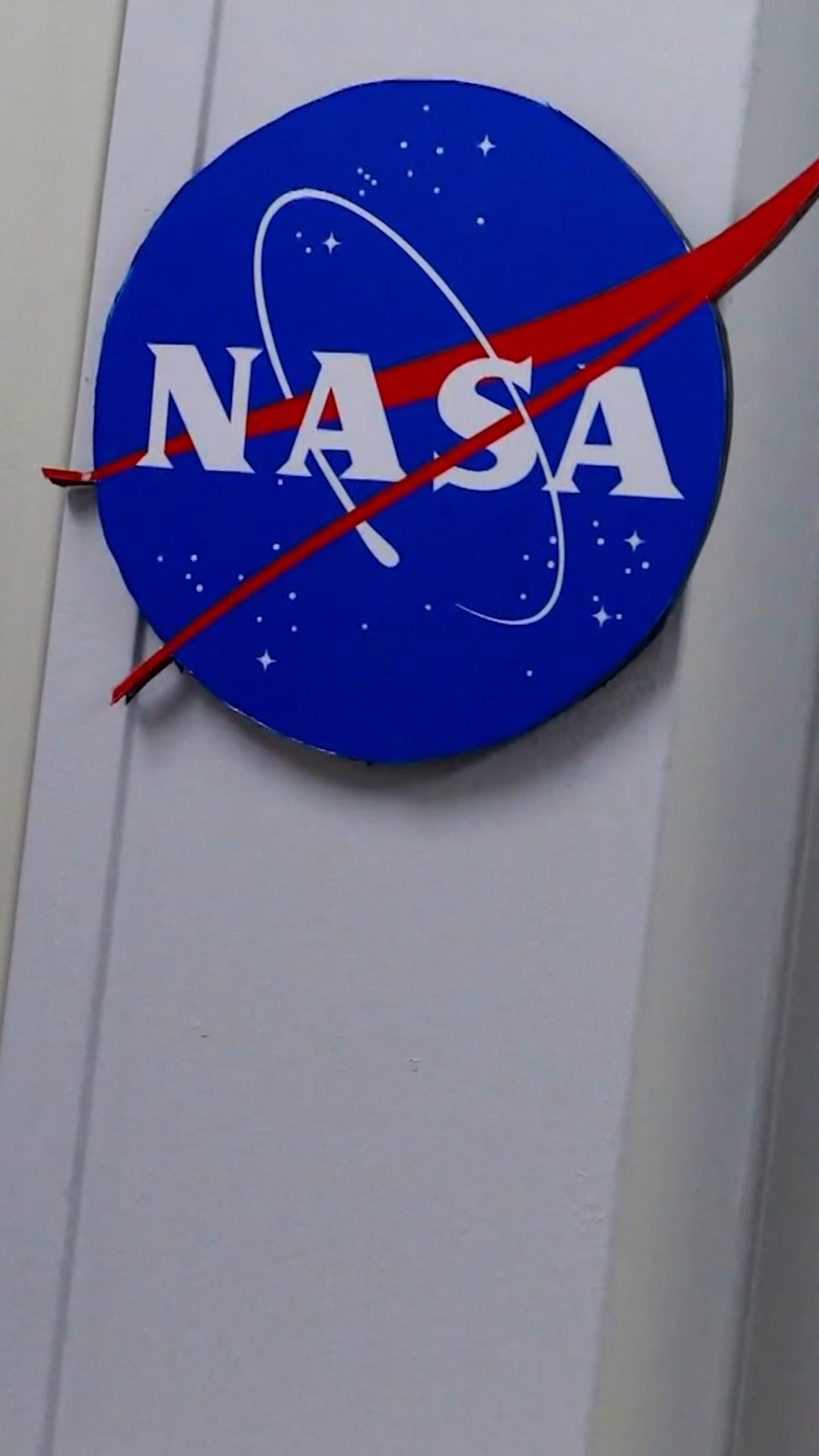 NASA astronauts can now bring their smartphones to space