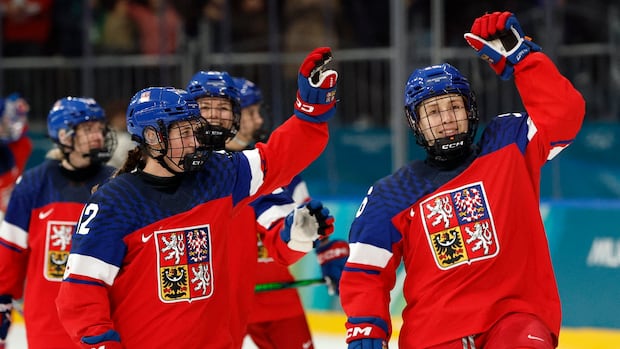Czechia women’s hockey team blanks Finland 2-0 to earn first win at Milano Cortina 2026