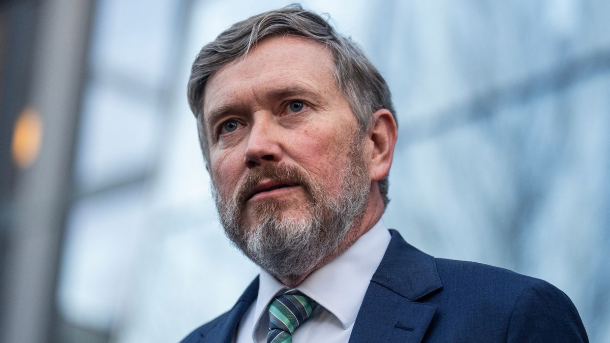 Rumor has it Thomas Massie said he has flash drive with ‘complete’ Epstein files. Here’s the real story