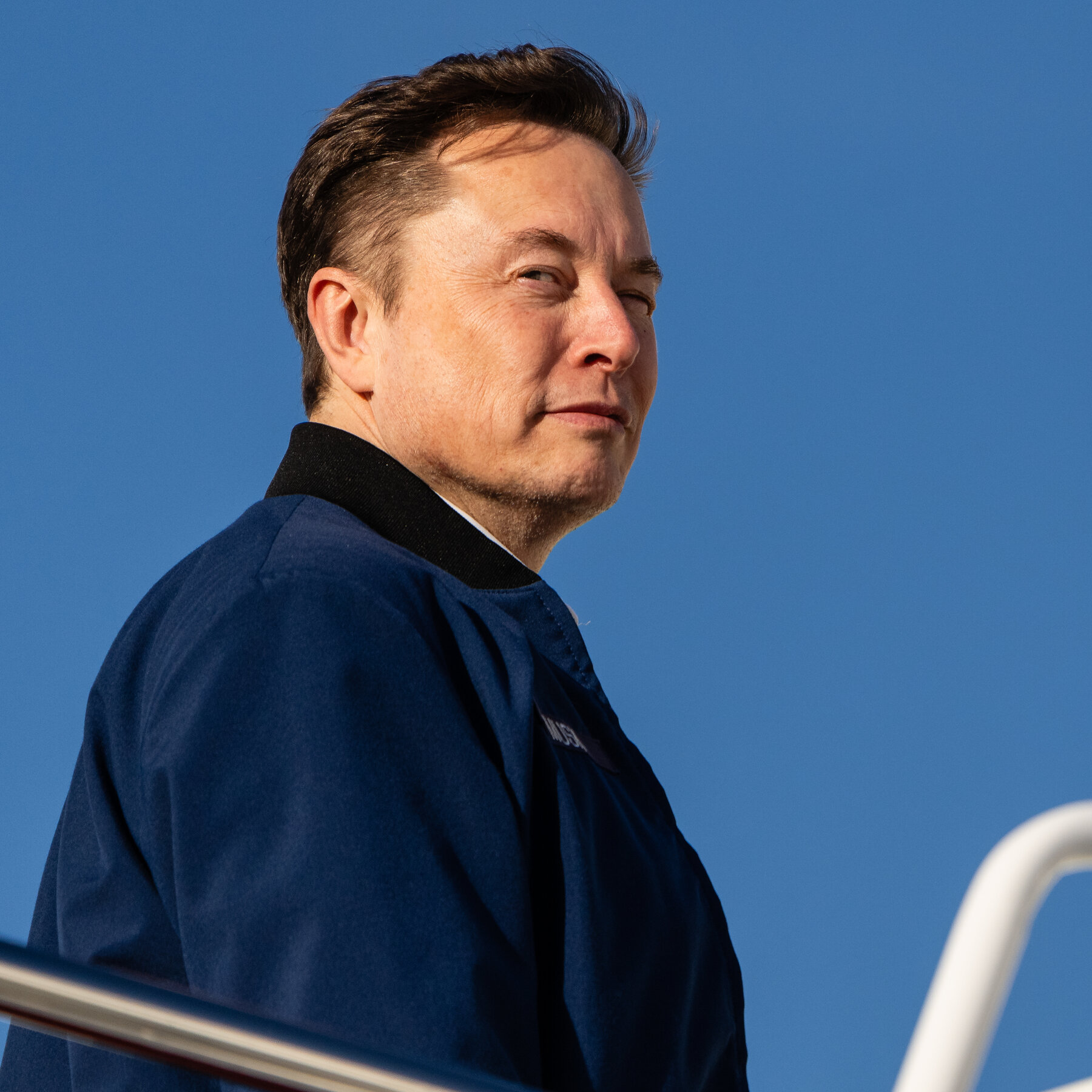 Elon Musk Wants to Build an A.I. Satellite Factory on the Moon