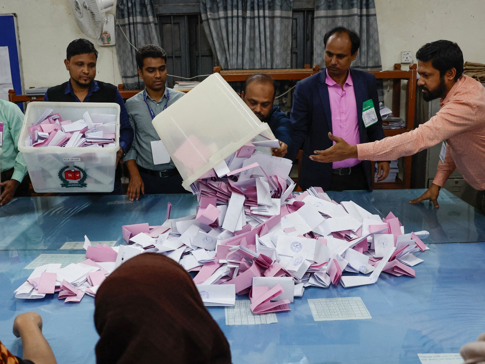 Unofficial results show BNP ahead in Bangladesh election