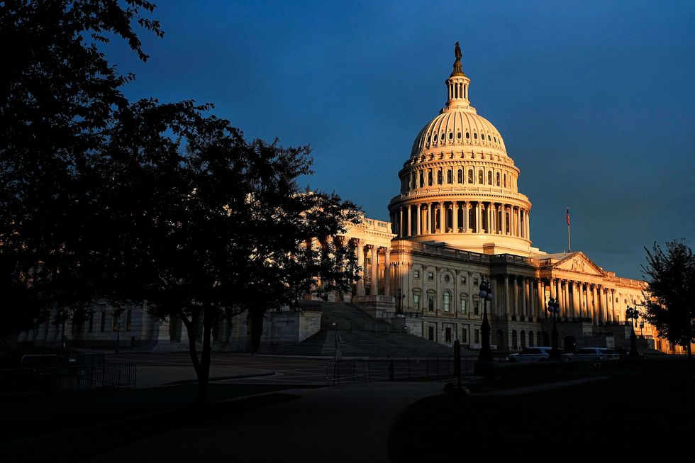 ‘Unafraid’: Top Democrat crosses aisle to defend GOP lawmaker after alarming post