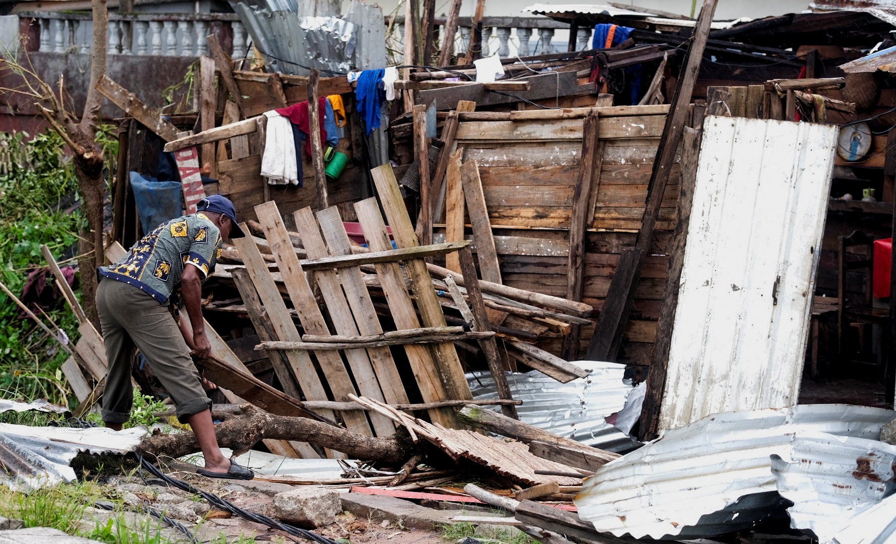 Cyclone Gezani kills four in Mozambique as Madagascar assesses damage
