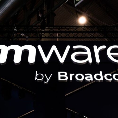 Most VMware users still “actively reducing their VMware footprint,” survey finds