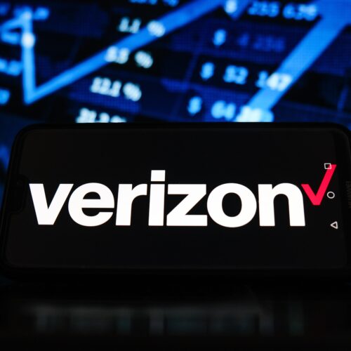 Verizon acknowledges “pain” of new unlock policy, suggests change is coming
