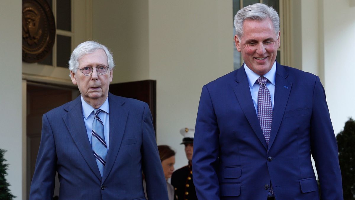 Posts claim transcript shows McConnell, Kevin McCarthy discussed ‘bringing back slavery.’ There’s no proof
