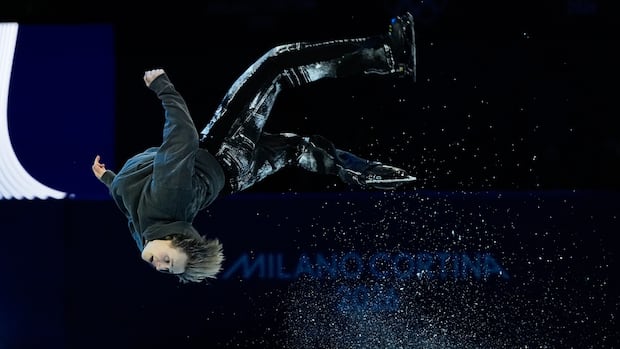 U.S. figure skater Ilia Malinin highlights social media dangers in gala performance