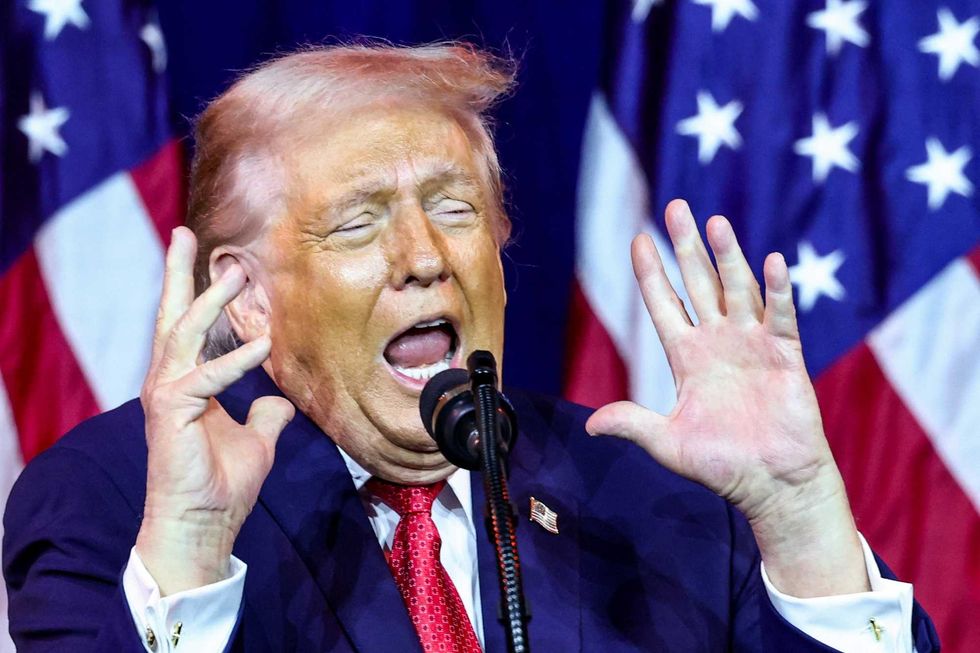 ‘Desperate’ Trump grasping for celebrity support as Hollywood caught in bind: expert