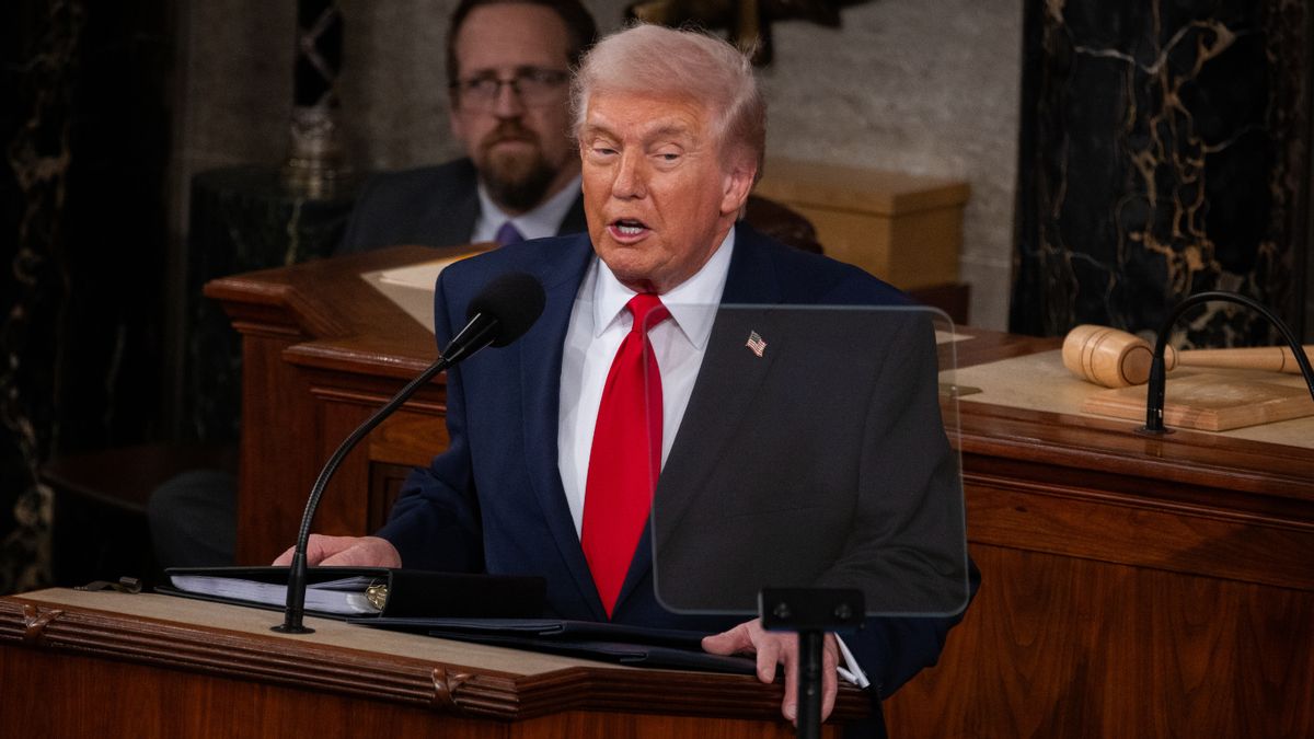 Inspecting Trump’s 2026 State of the Union claim that zero ‘illegal aliens’ were admitted to US in 9 months