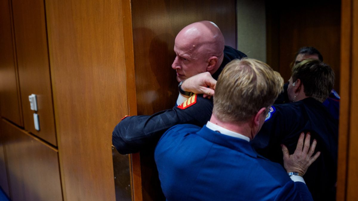 Protesting veteran Brian McGinnis suffered broken arm in struggle with Sen. Sheehy, police