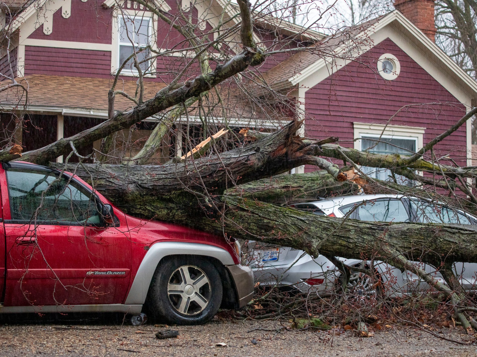Tornadoes across central United States kill at least eight people