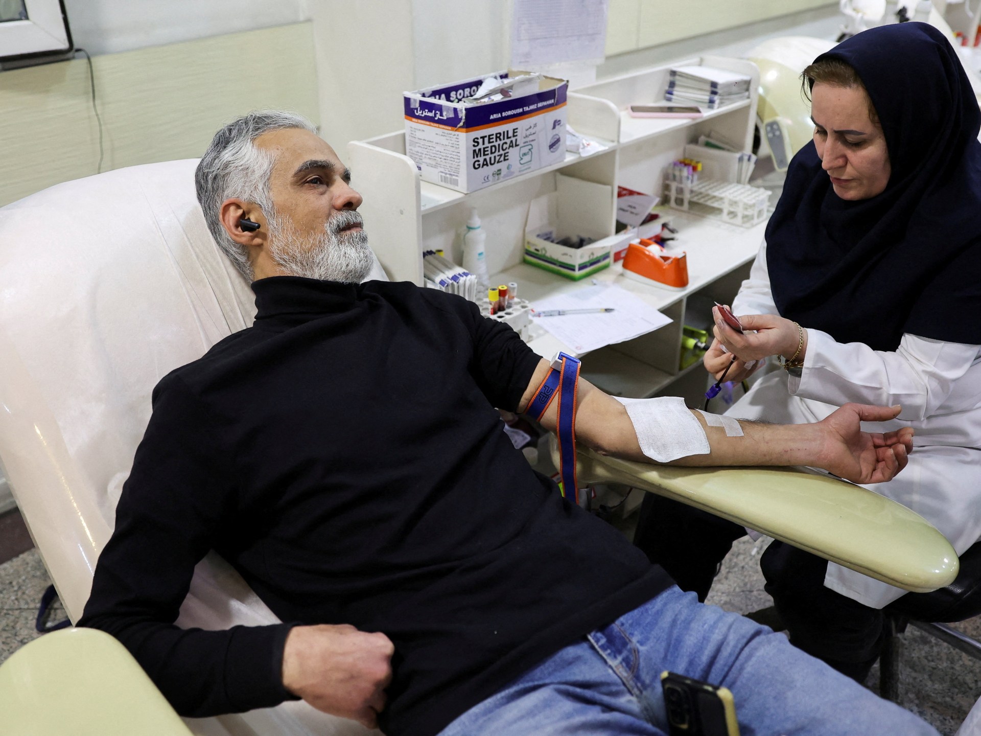 Tehran residents donate blood amid ongoing US-Israel attacks on Iran