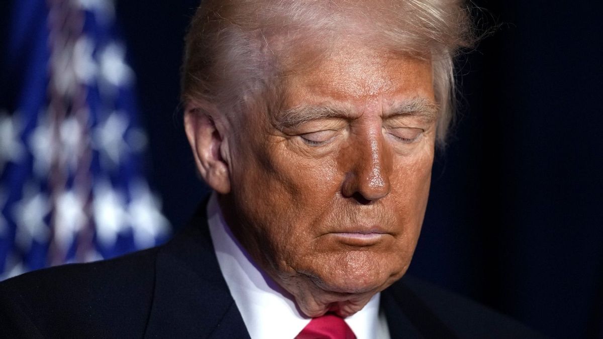 Has Trump fasted every Friday since 2020? Don’t bite on rumor